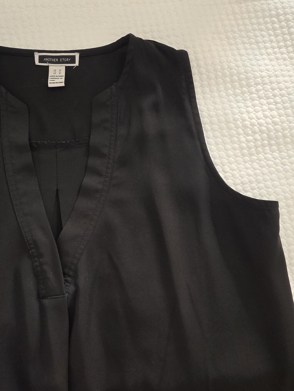 Another Story Sleeveless Dress With Belt - Picture 4 of 7
